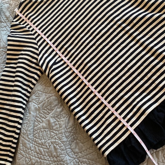 Vineyard Vines | Striped Ruffle Hem Top - Picture 7 of 8